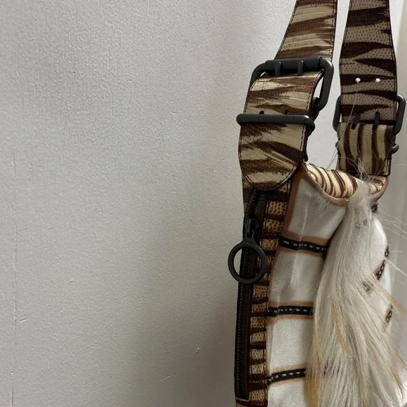 Unique Fendi Cream and Brown Oyster Suede Bag with Fur Accent - Picture 2 of 9